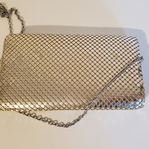Jessica mcclintock mini gold purse w chain link handle - Picture 6 of 6